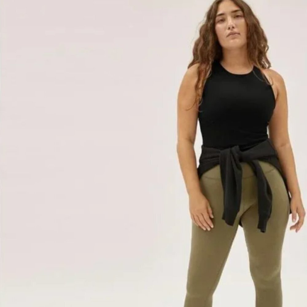 Everlane The Perform Tank Cropped Black